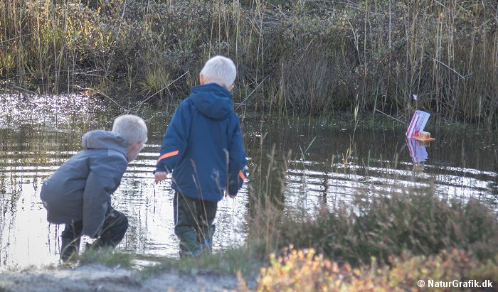 Aktive udebørn giver til tider anlæg for våde sko og støvler. Men der findes en enkel løsning.