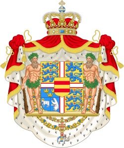 En kåbe af hermelinskind danner baggrund for det danske kongevåben.